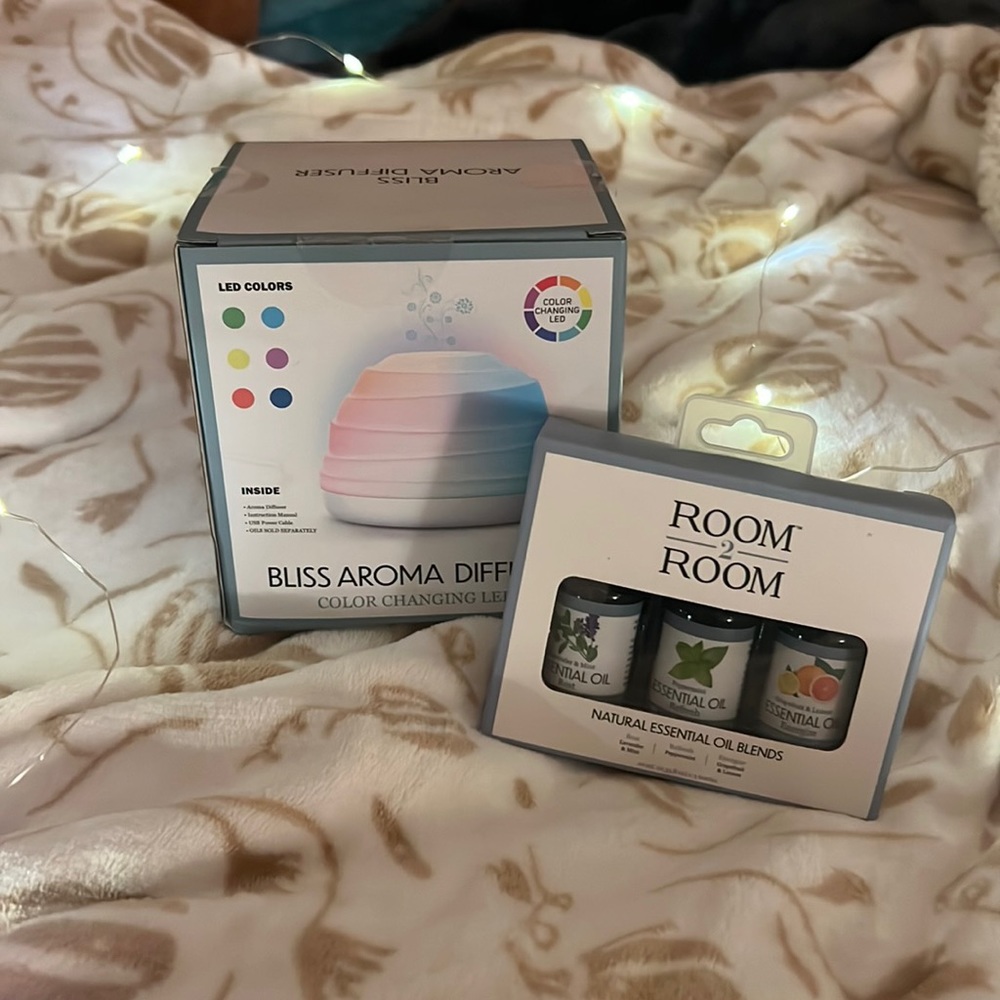 Bliss Aroma Diffuser with natural essential oil blends waterless infuser